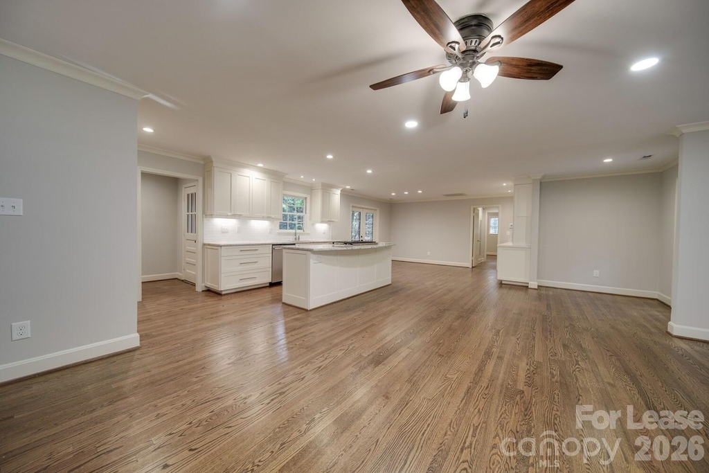 6700 Castlegate Drive - Photo 19