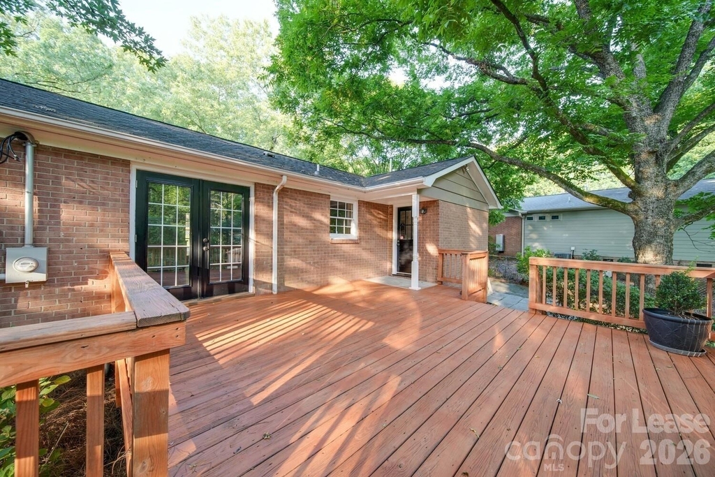 6700 Castlegate Drive - Photo 7