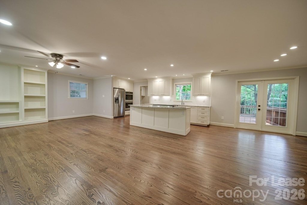 6700 Castlegate Drive - Photo 16