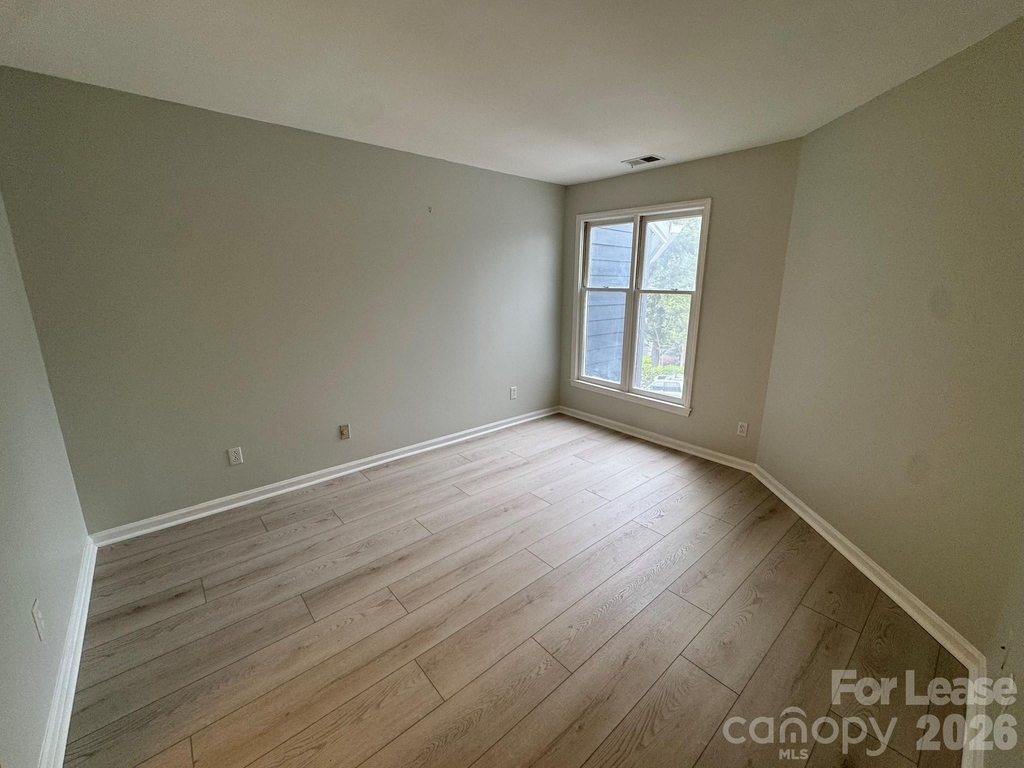 363 Northwest Drive - Photo 17