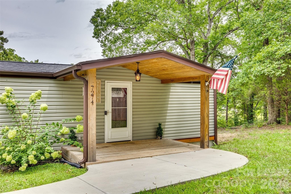 7274 Charlotte Highway - Photo 1