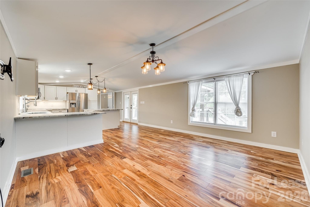 7274 Charlotte Highway - Photo 2