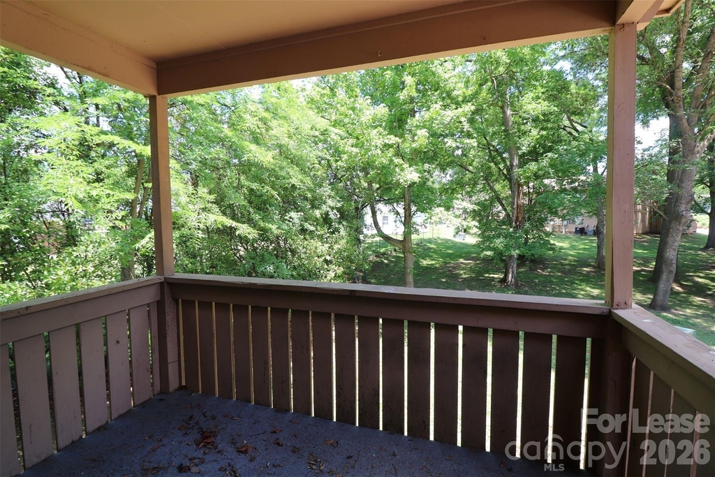1472 Riverwood Court - Photo 4