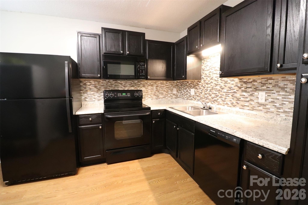 1472 Riverwood Court - Photo 1