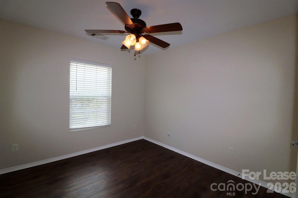 13011 Lake Erie Lane - Photo 8