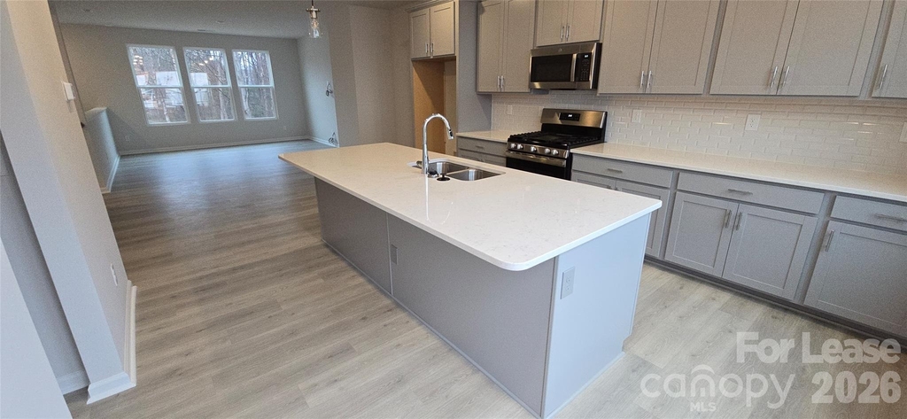2324 Donnelly Hills Lane - Photo 5