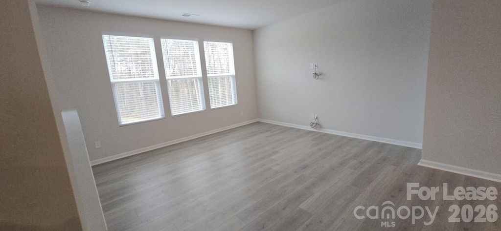 2324 Donnelly Hills Lane - Photo 16