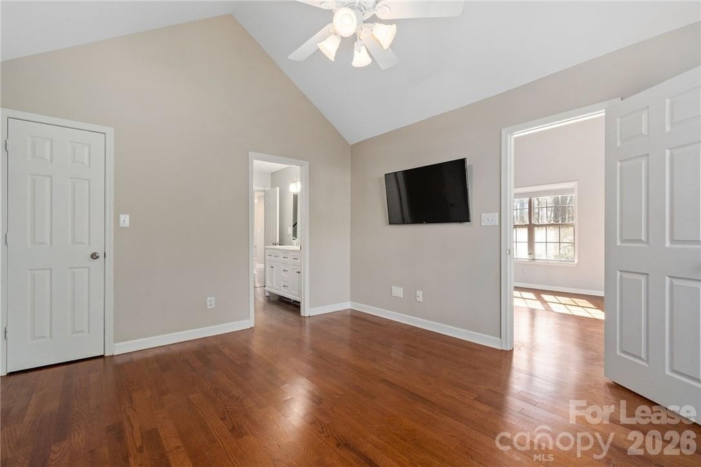 8401 Southgate Commons Drive - Photo 8