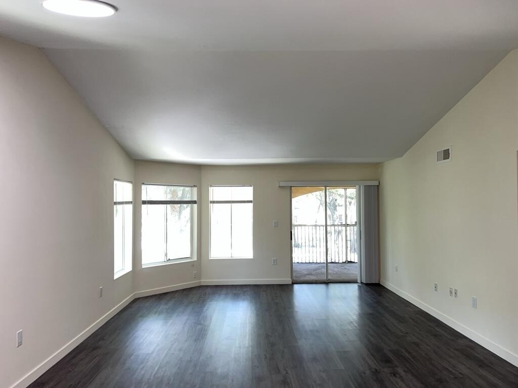 2350 Nw 33rd Street - Photo 7