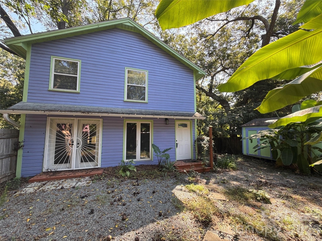 213 S Summit Avenue - Photo 1