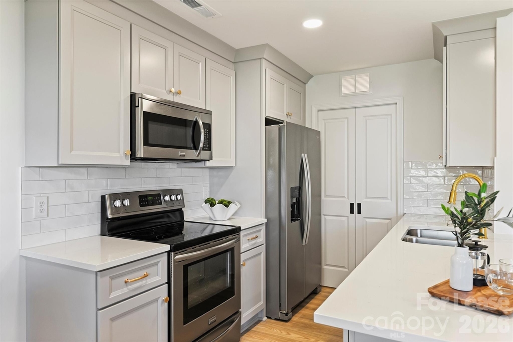 11141 Harrowfield Road - Photo 13