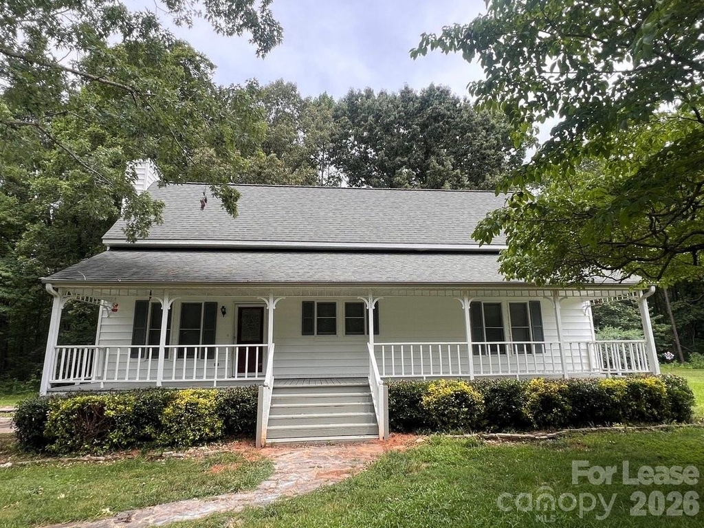 144 Mountain View Road - Photo 0