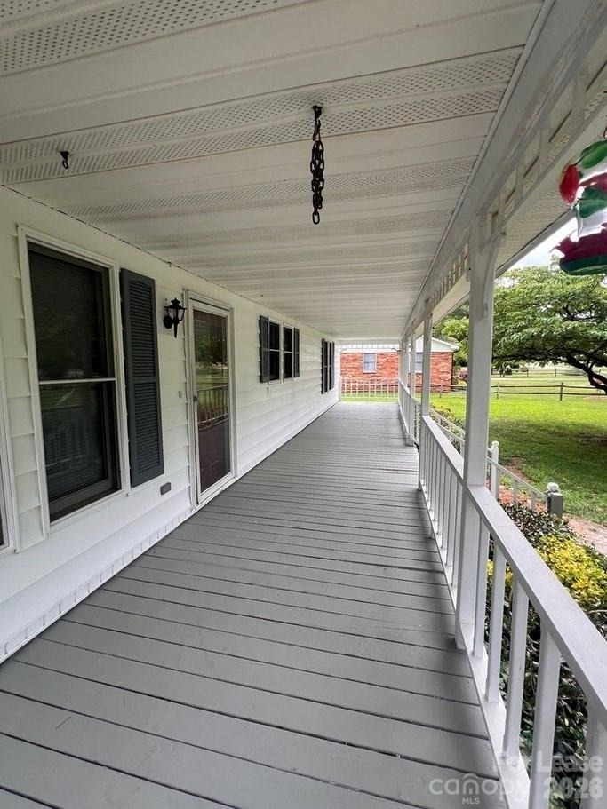 144 Mountain View Road - Photo 3