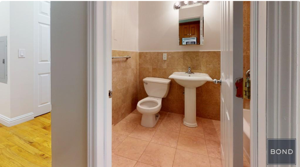 West 54th Street - Photo 5