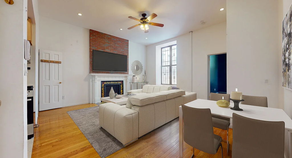 West 90th Street - Photo 0
