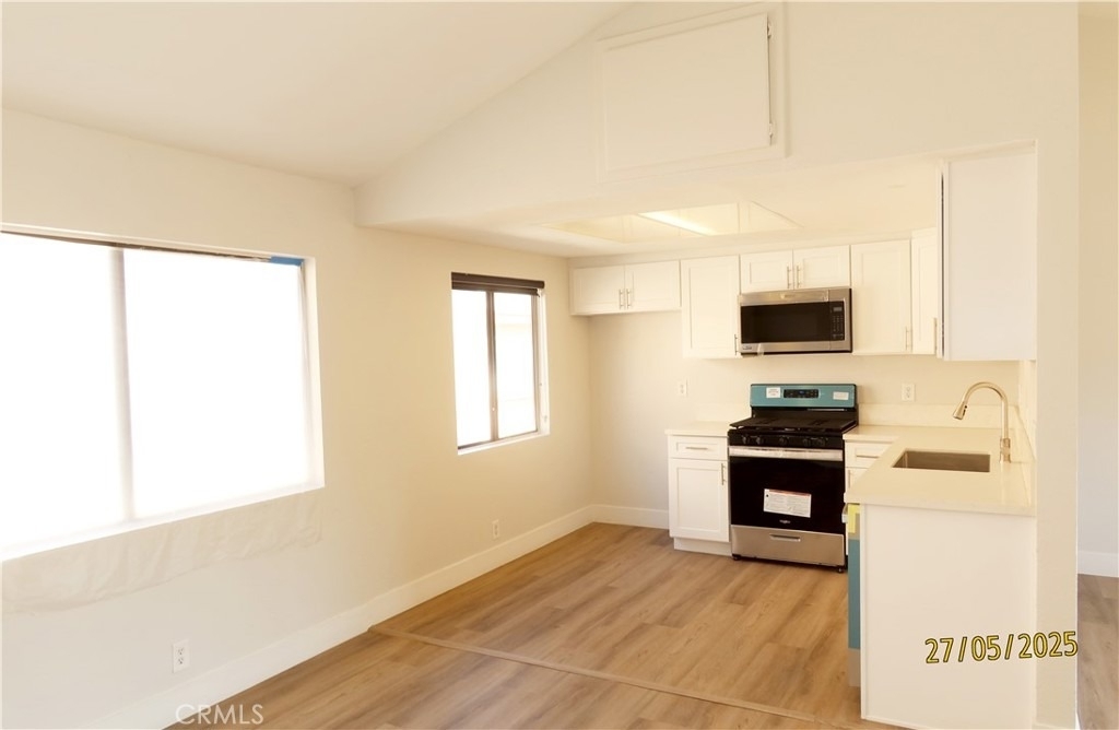 1064 S Garfield - Photo 3