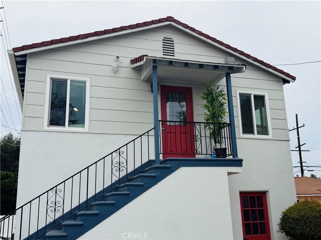 9729 W Live Oak Avenue - Photo 1