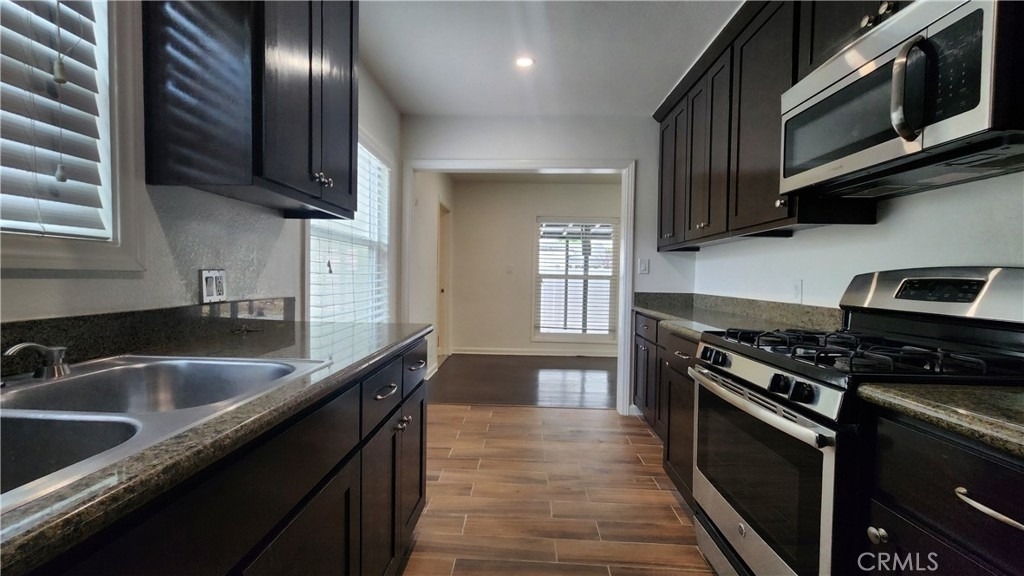 15709 Devonshire - Photo 10
