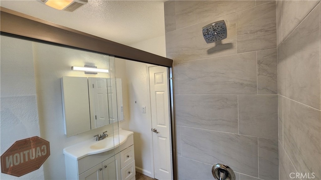 15709 Devonshire - Photo 16