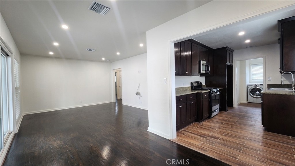 15709 Devonshire - Photo 9