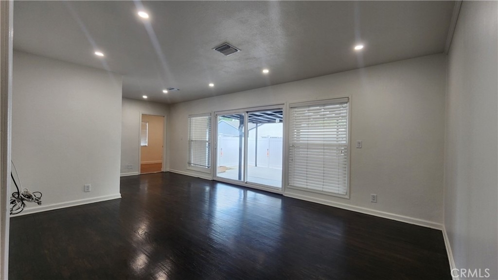 15709 Devonshire - Photo 8
