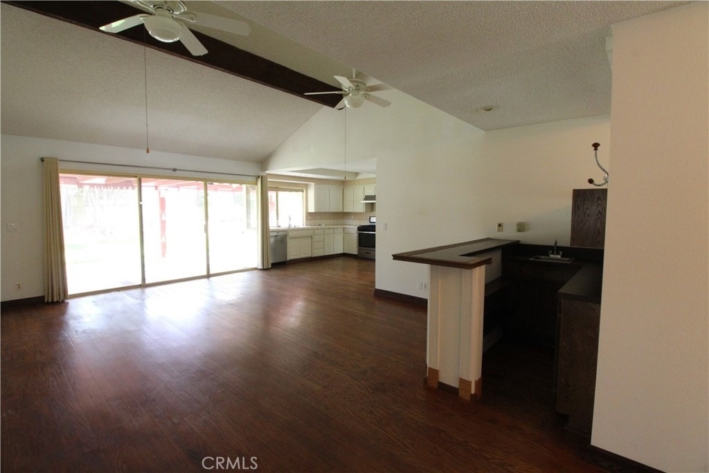 771 Cypress - Photo 4