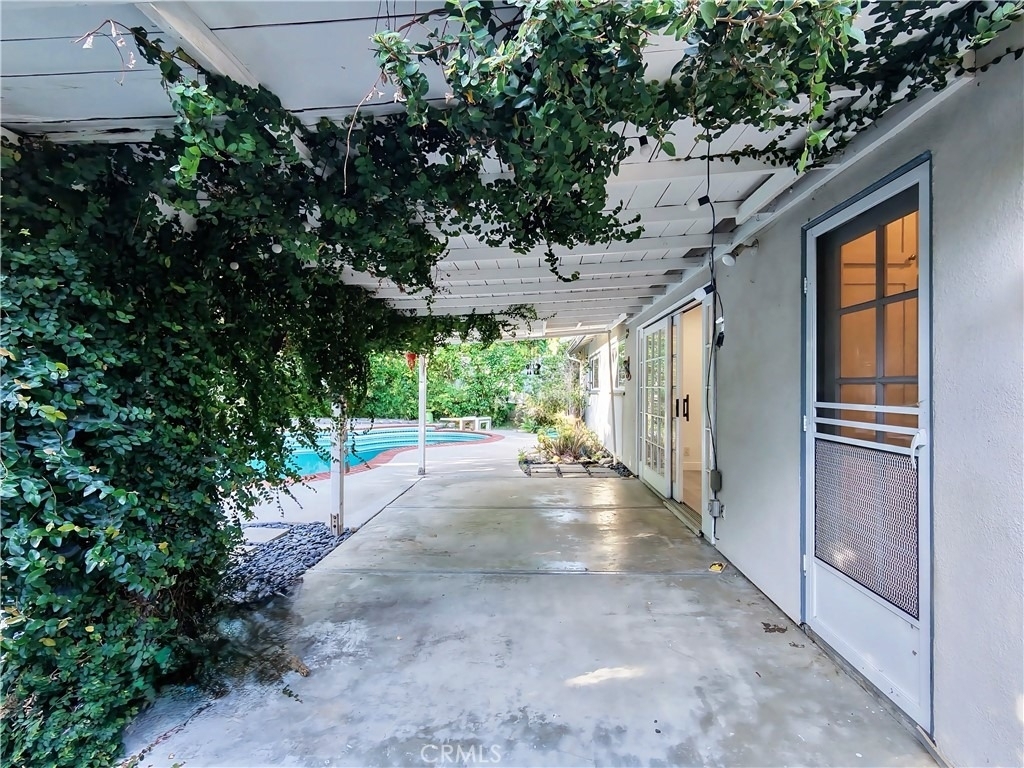 7049 Semrad Road - Photo 37
