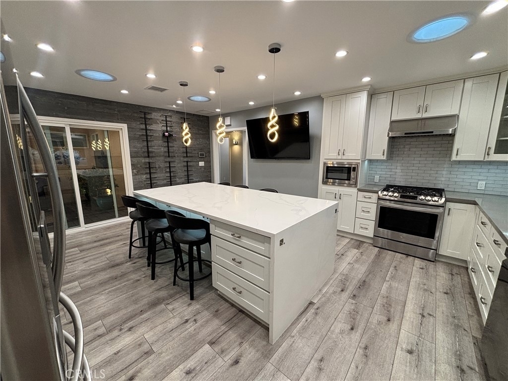 6250 Aura Avenue - Photo 16