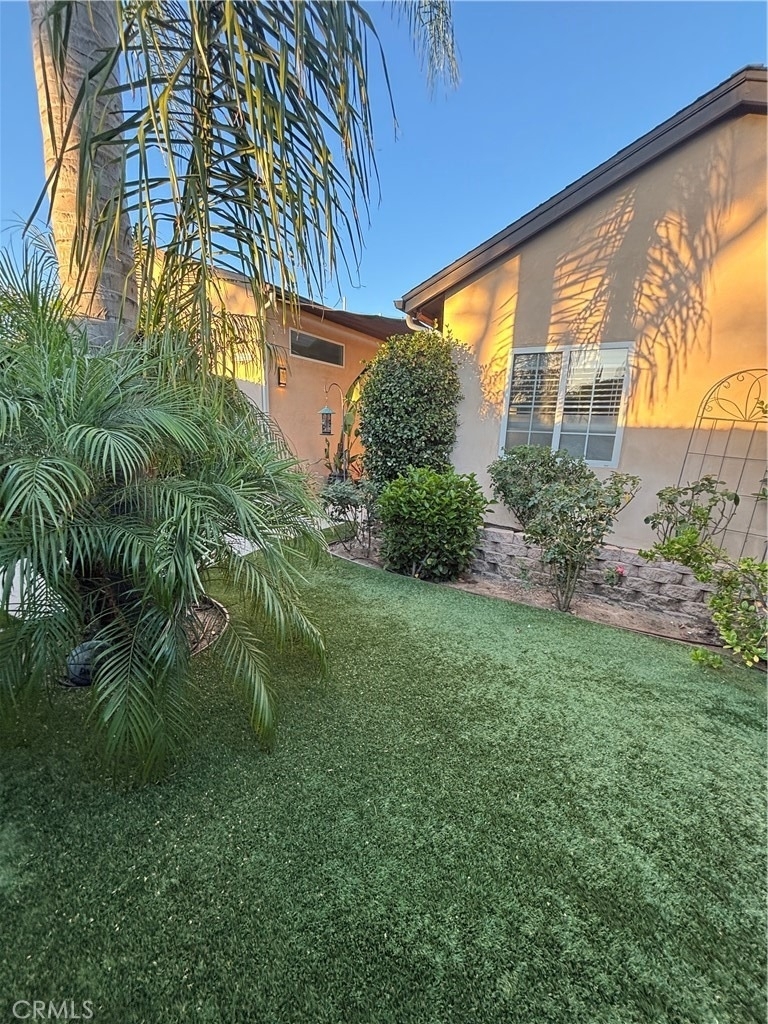 6250 Aura Avenue - Photo 5
