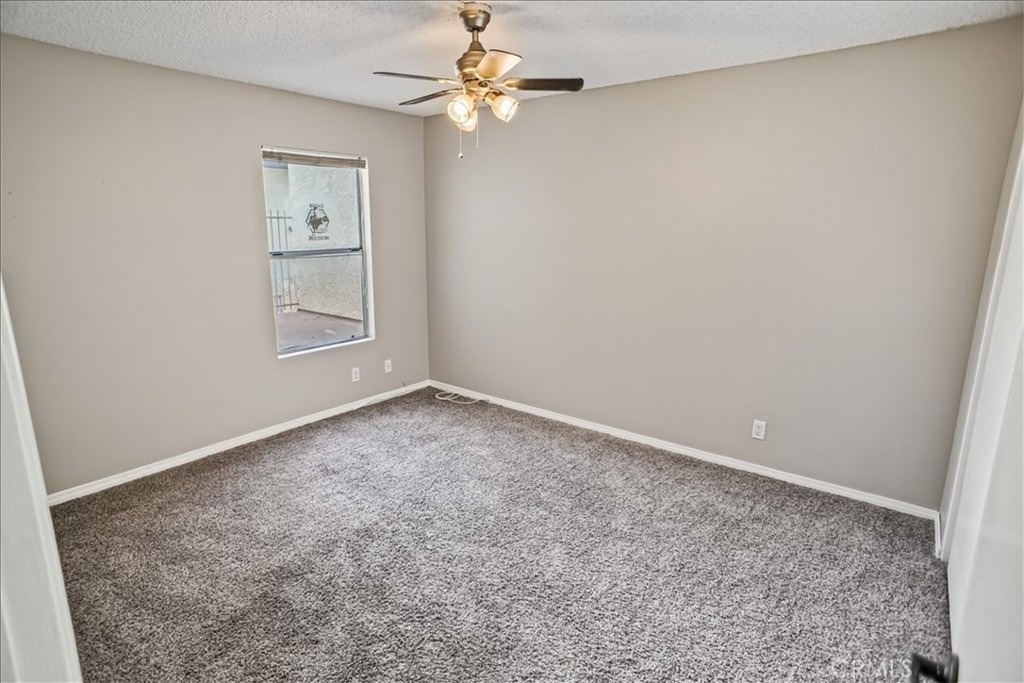 7005 Jordan Avenue - Photo 10