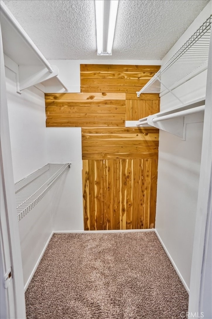7005 Jordan Avenue - Photo 8