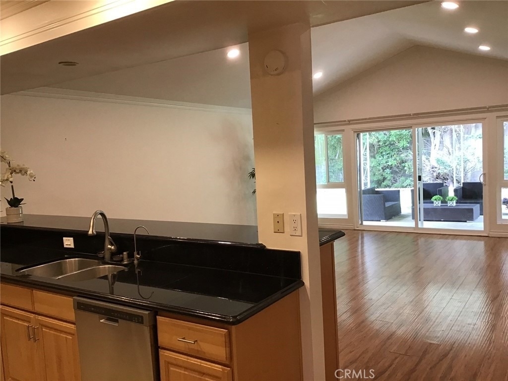 6047 Scotmist - Photo 1