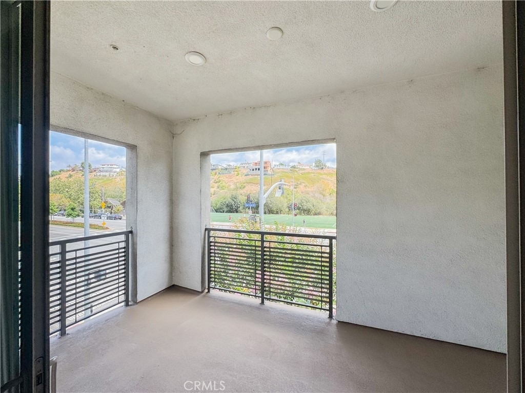 12705 W Bluff Creek Drive - Photo 3