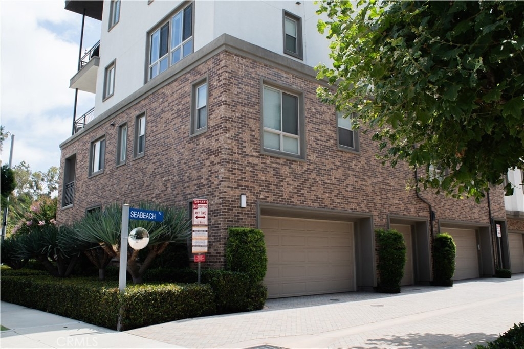 12705 W Bluff Creek Drive - Photo 1