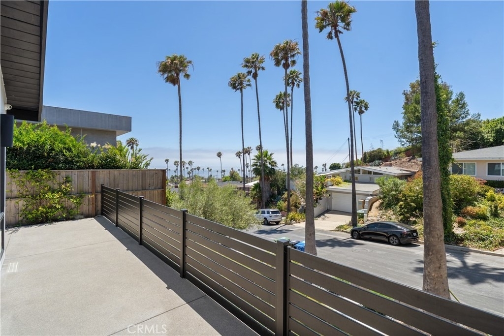 2200 Mantis Avenue - Photo 2