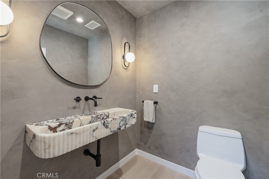 2200 Mantis Avenue - Photo 12