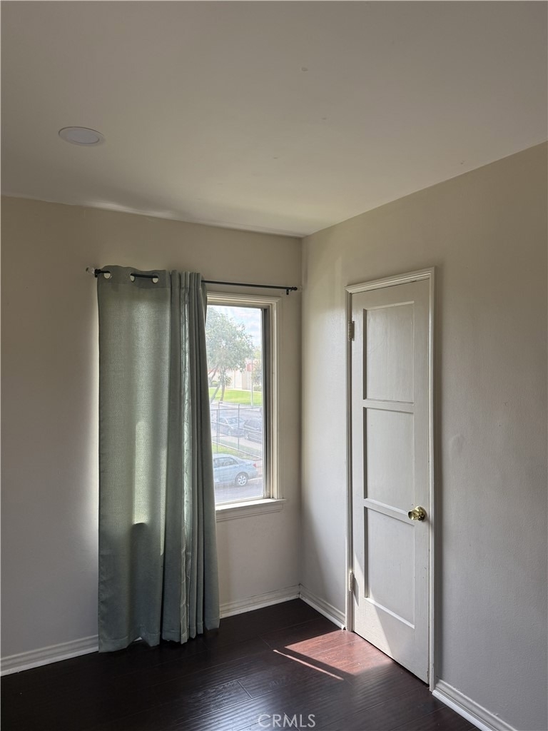 340 N 2nd - Photo 2