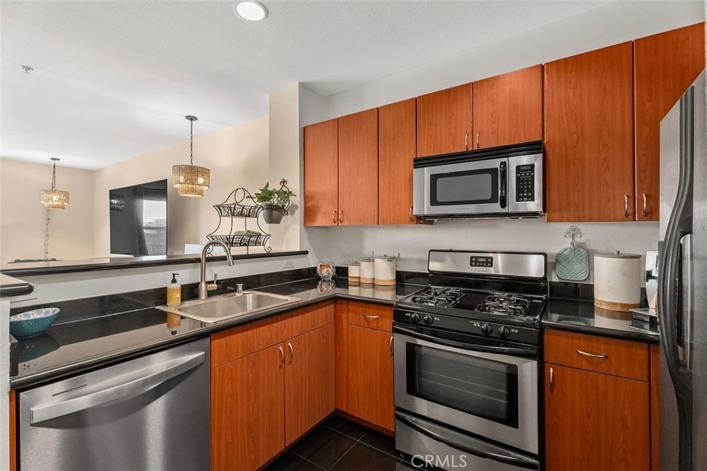 1801 E Katella Avenue - Photo 3