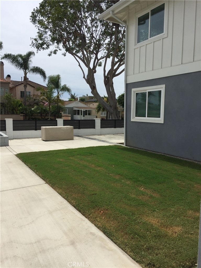 1505 Palm Avenue - Photo 1