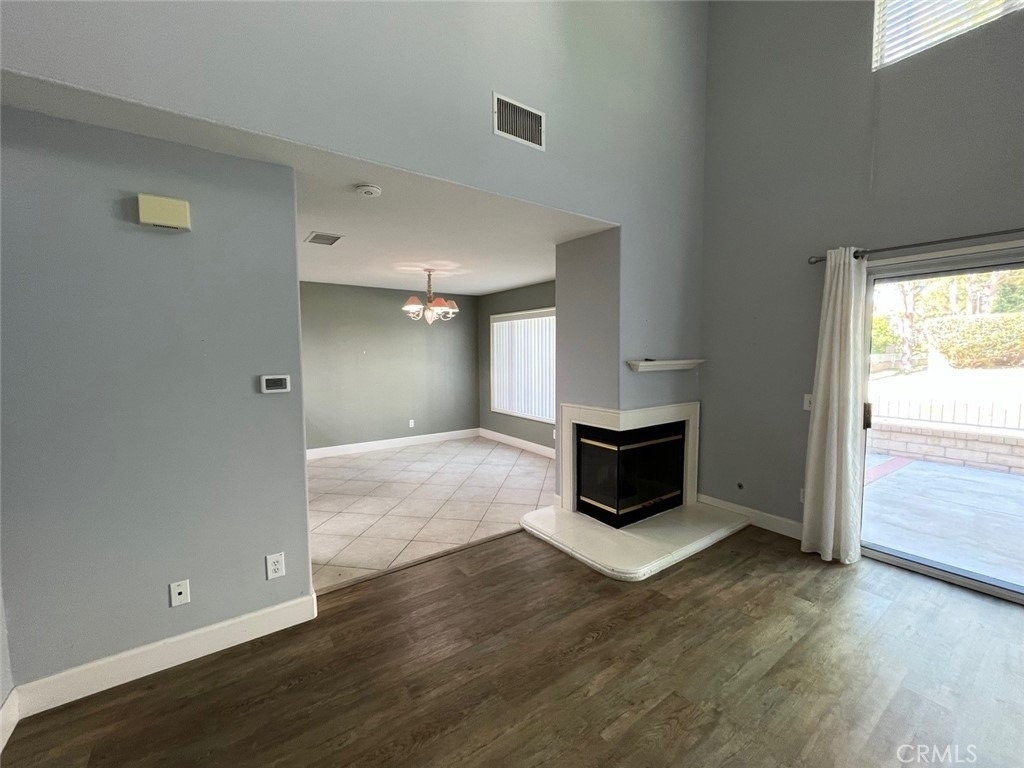24305 Airporter Way - Photo 3