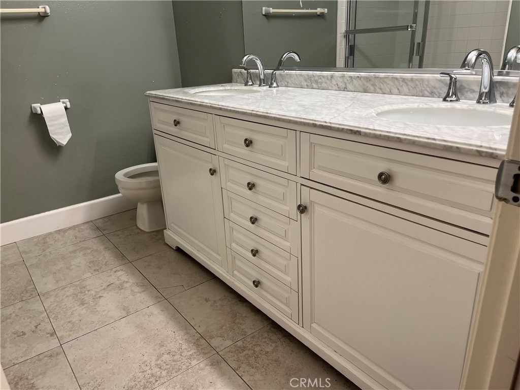 24305 Airporter Way - Photo 9