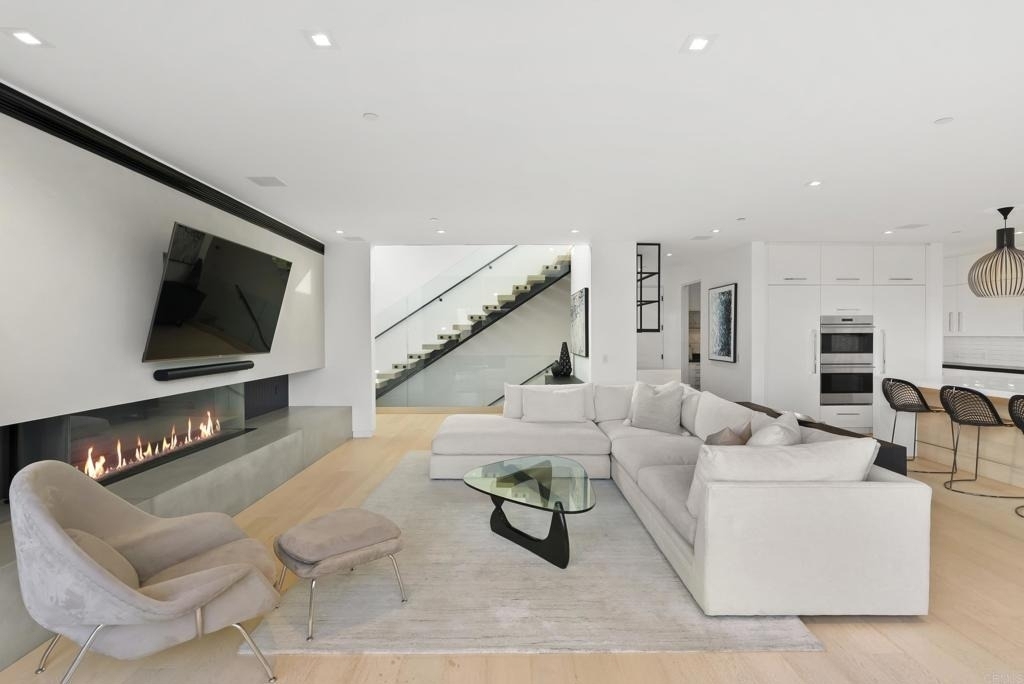 216 Ocean St. - Photo 8