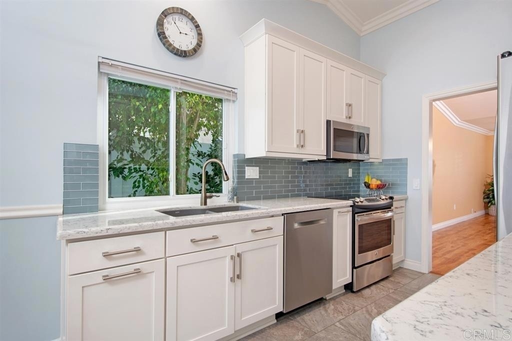 13881 Bassmore Drive - Photo 1