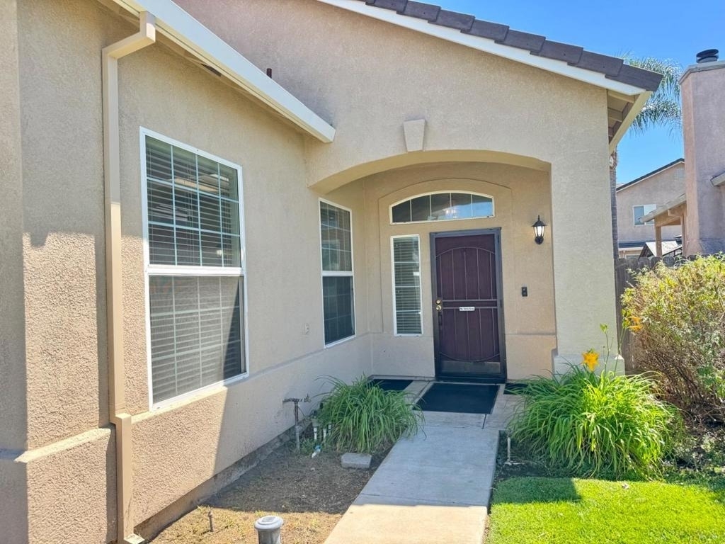 1398 Madelena Lane - Photo 3