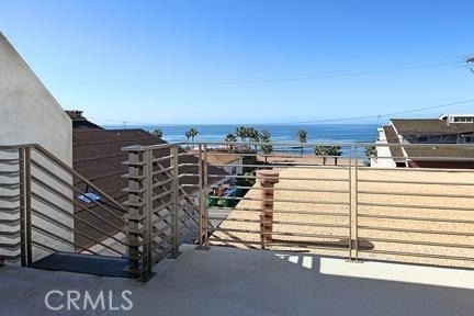 645 Glenneyre Street - Photo 2