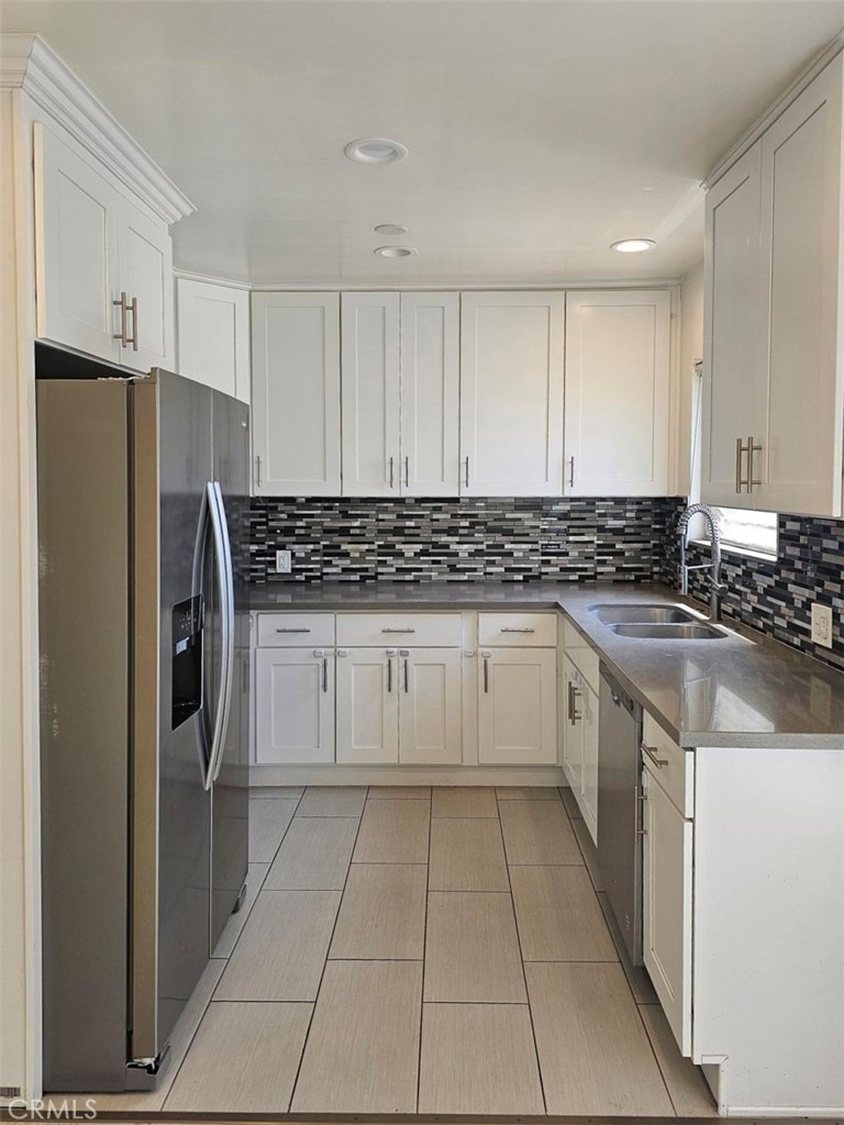 1026 San Rafael - Photo 9