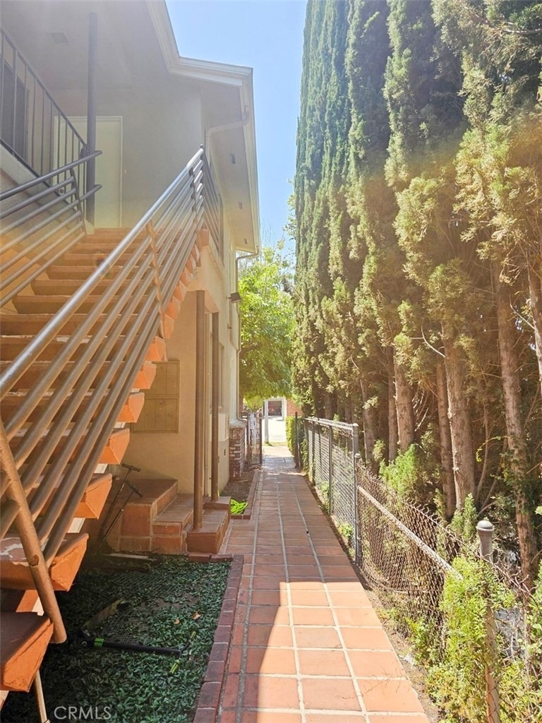1026 San Rafael - Photo 12