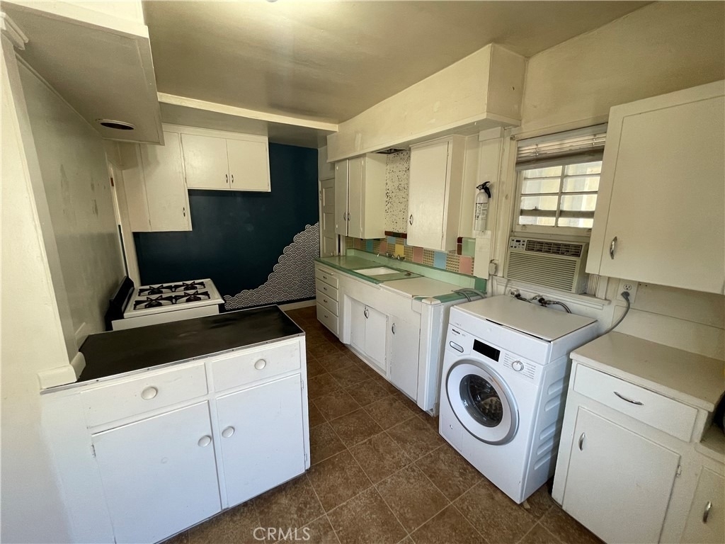 449 N 8th Avenue - Photo 8