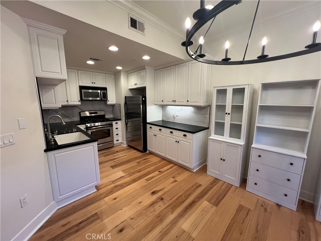 20402 Santa Ana Avenue - Photo 13