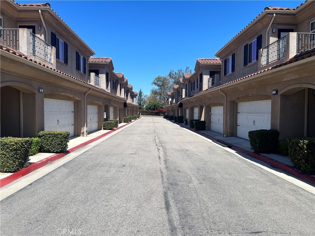 20402 Santa Ana Avenue - Photo 36